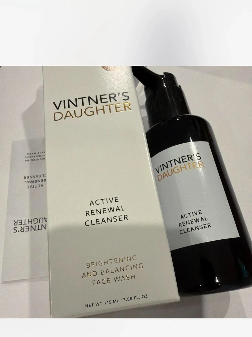 Active Renewal Cleanser - Black
